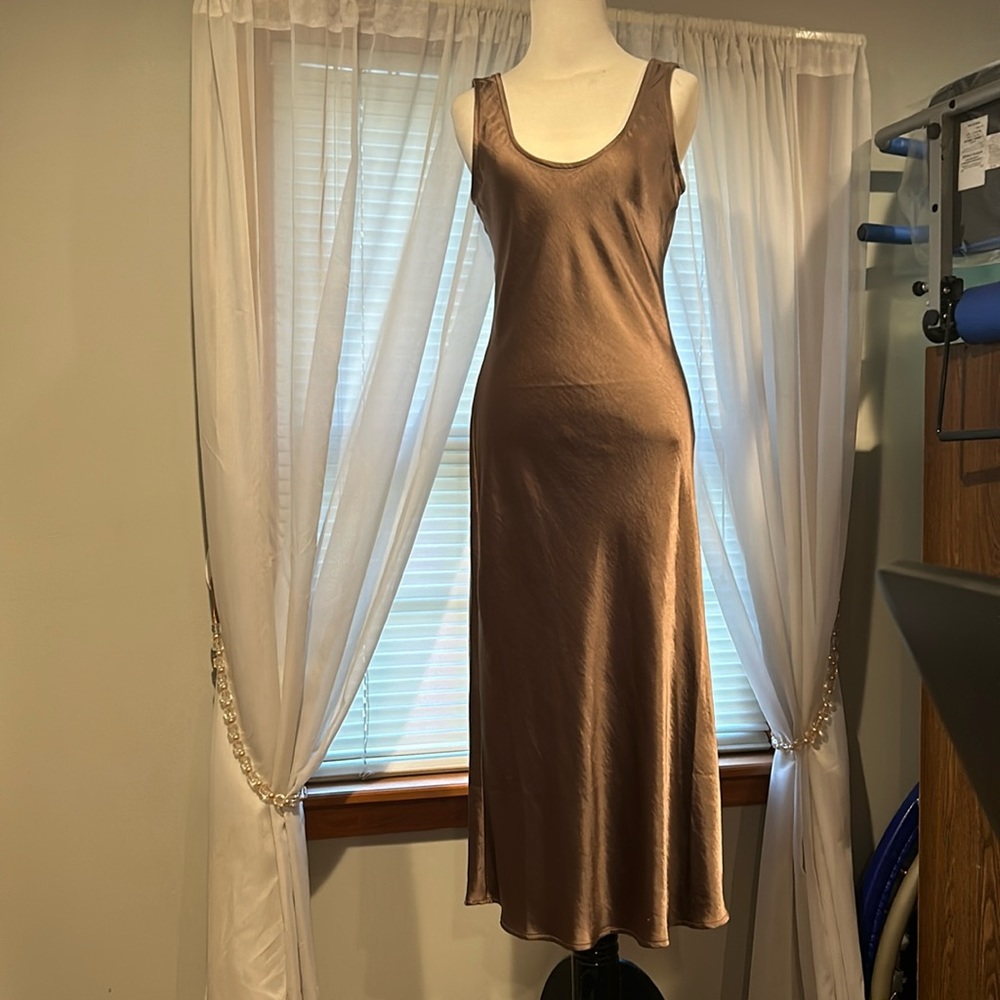 Gap, 100%  polyester, maxi dress size extra small